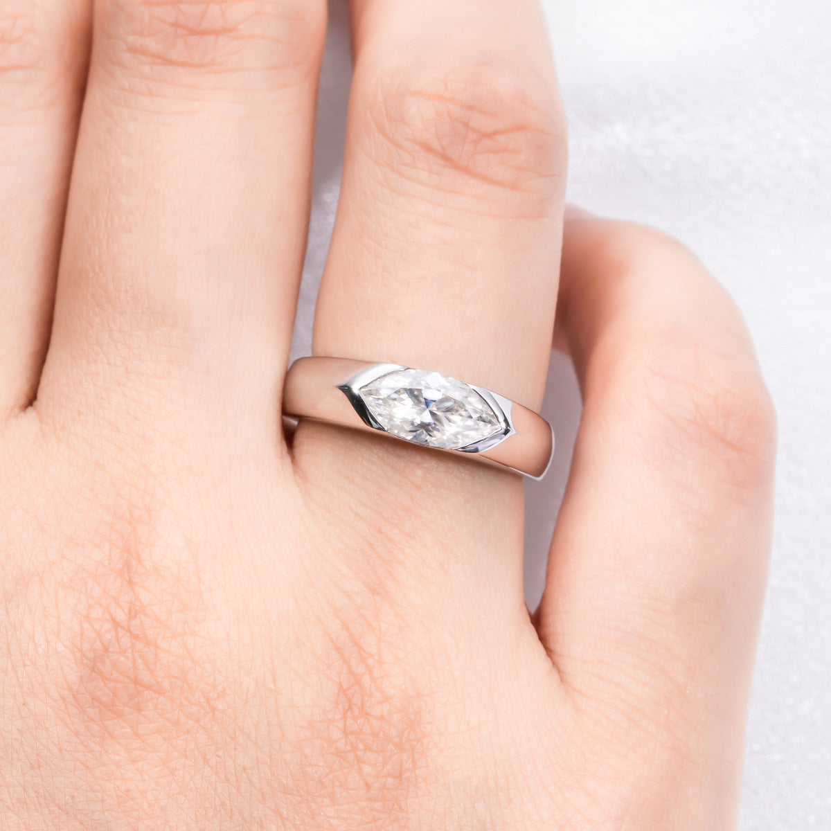 Horse Eye Fashion Personality Moissanite Ring