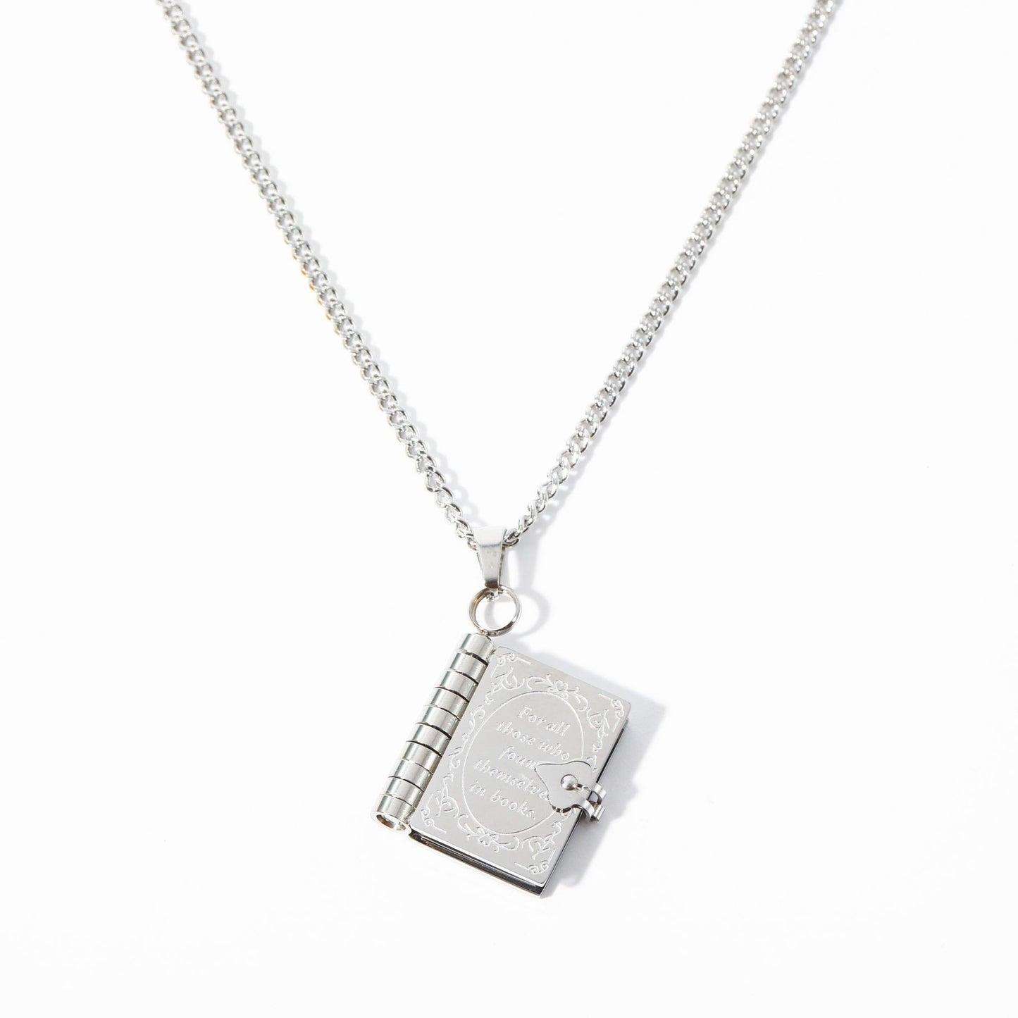 18K gold heart-shaped/book-shaped necklace with texture and openable design, trendy and unique