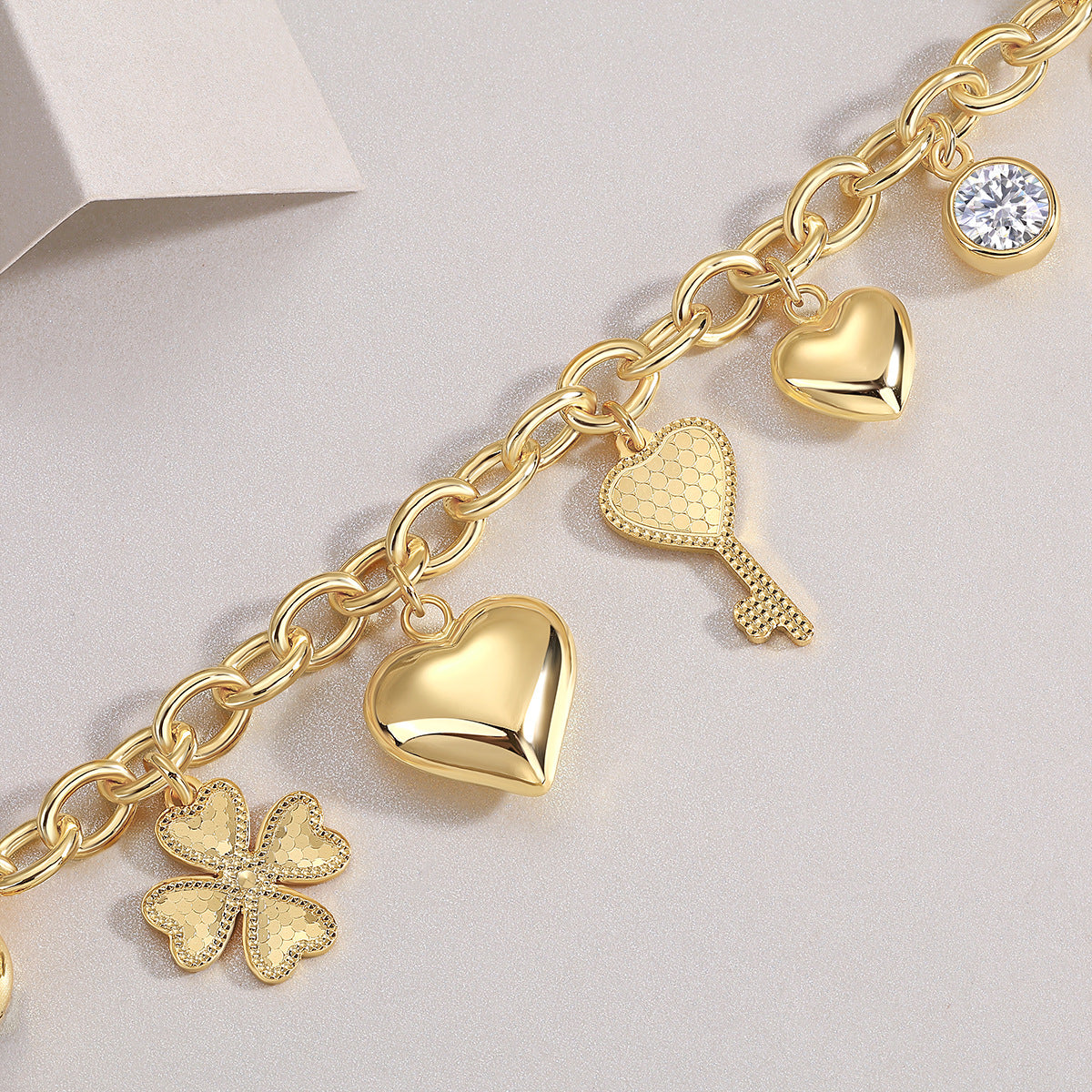 Women's Fashion Back Chain Moissanite Bracelet