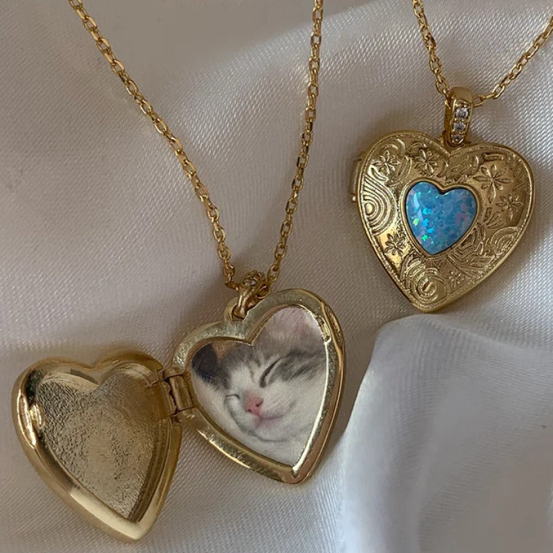 18K gold heart-shaped/book-shaped necklace with texture and openable design, trendy and unique