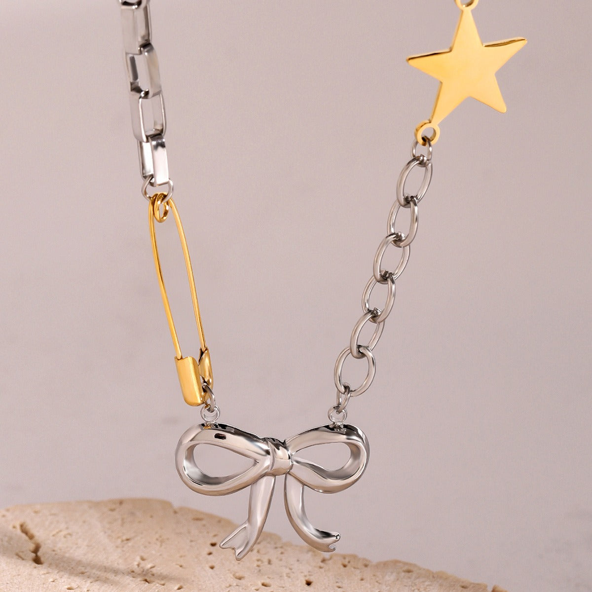 18K gold bow with gold and silver contrast design personalized high-end necklace